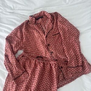 100% silk pajamas // creature of comfort